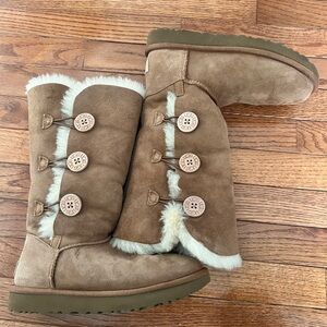 Uggs Classic tall with Buttons size 7